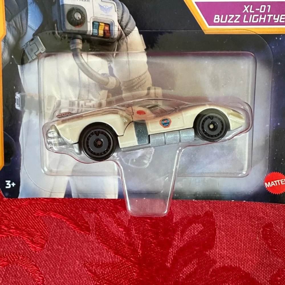 Hot Wheels Disney Pixar XL-01 Buzz Lightyear character car vehicle